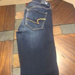 American Eagle Size 2 Super Stretch Skinny Jeans